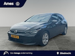 Volkswagen Golf - 1.5 eHybrid 204pk DSG Life Edition | Keyless | Stoel- en stuurverwarming | Getint glas