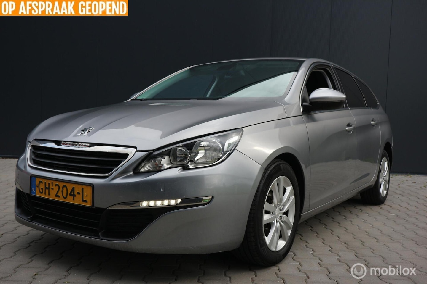Peugeot 308 SW - 1.6 BlueHDI ECC/NAVIGATIE/APK TOT 05-06-2027! - AutoWereld.nl