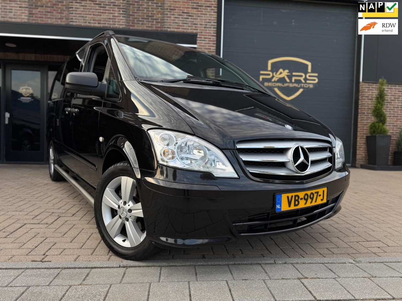 Mercedes-Benz Vito - 113 CDI 320 Lang DC Luxe Automaat Dubbele Cabine 5p. Airco Navi Cruise Control Elk.Ramen z - AutoWereld.nl