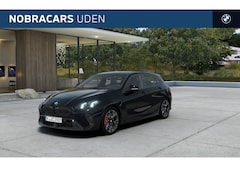 BMW 1-serie - 120 M Sport Automaat / Panoramadak / Sportstoelen / Comfort Access / Achteruitrijcamera /