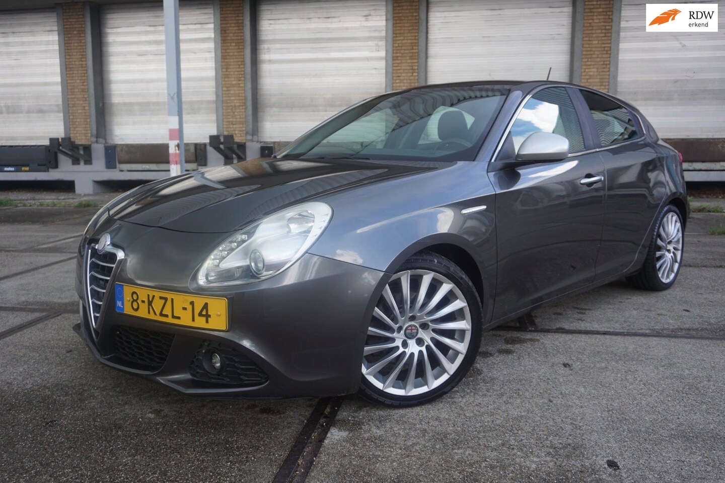 Alfa Romeo Giulietta - 2.0 JTDm Distinctive 2.0 JTDm Distinctive - AutoWereld.nl