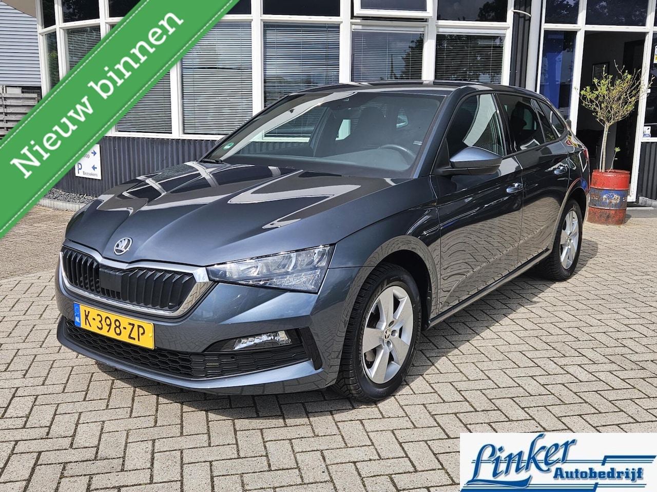 Skoda Scala - 1.0 TSI Sport Business 110PK /NL-AUTO/CARPLAY SFEERVERL - AutoWereld.nl