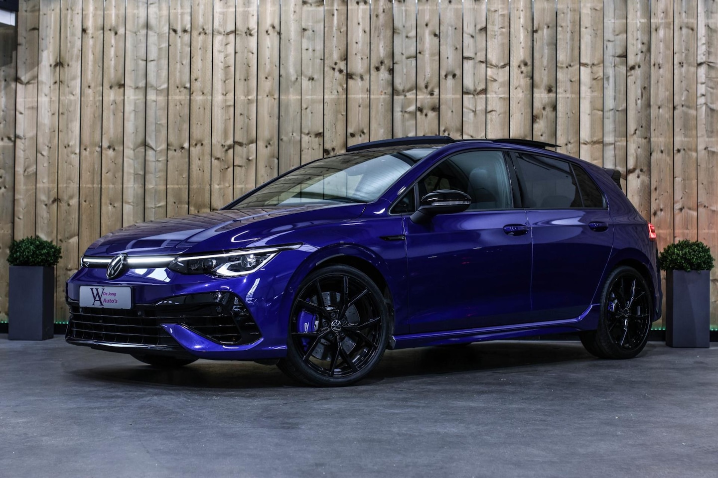 Volkswagen Golf - 2.0 TSI R 4Motion *Akra*Pano*Leder*H&K*Performance* - AutoWereld.nl