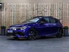 Volkswagen Golf - 2.0 TSI R 4Motion *Akra*Pano*Leder*H&K*Performance