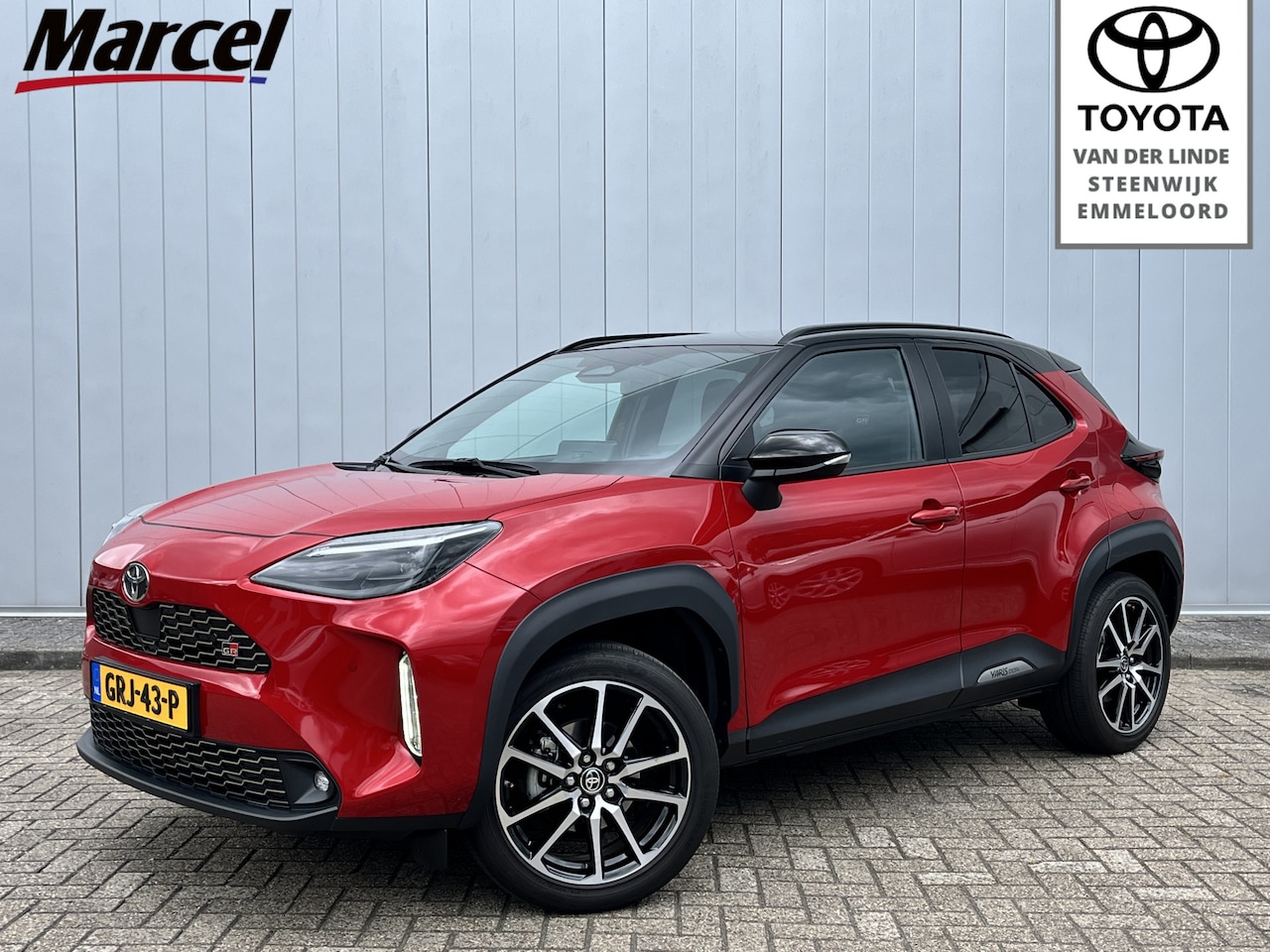 Toyota Yaris Cross - 1.5 Hybrid 130 GR SPORT NL auto 1e Eigenaar Pano dak JBL Trekhaak - AutoWereld.nl
