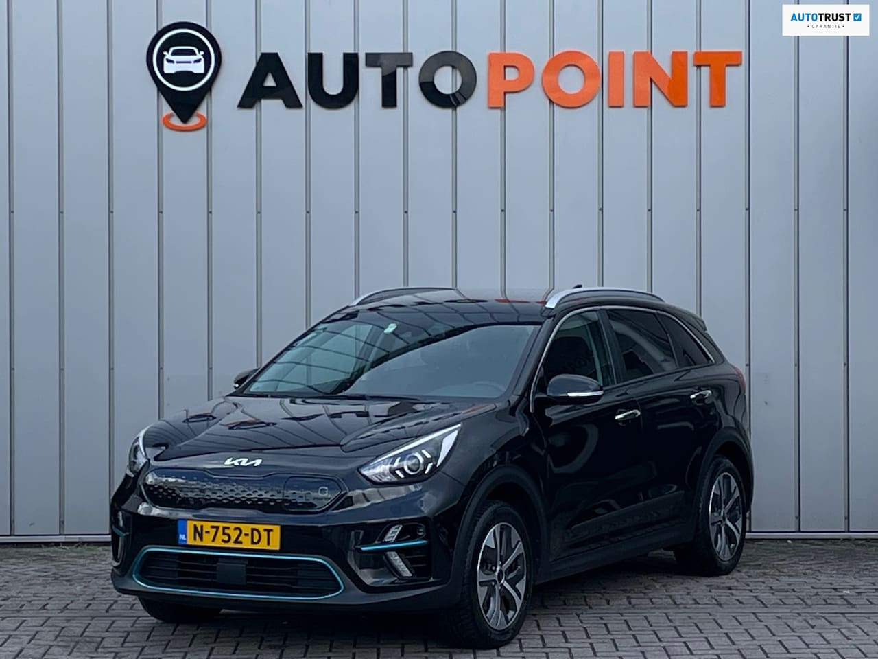 Kia e-Niro - Edition 64 kWh SOH 100 % FASE 3 ORG NL TREKHAAK|CAMERA|ADAPT.CRUISE|VIRTUAL.COCKPIT|LANE.A - AutoWereld.nl