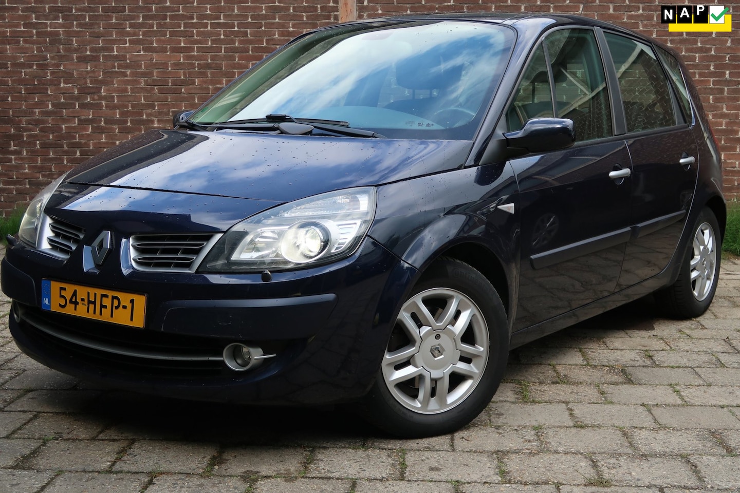 Renault Scénic - 2.0-16V Tech Line *Rijklaarprijs *Onderhouden *LPG *Panaromadak - AutoWereld.nl