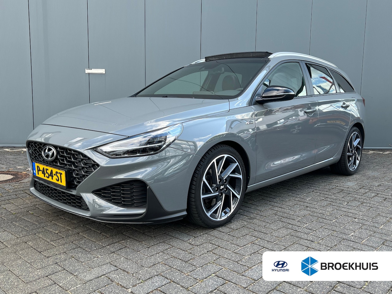 Hyundai i30 Wagon - 1.5 T-GDi MHEV N-Line Sky | Trekhaak | Elektrisch Schuifdak | 18'' velgen | Camera | Carpl - AutoWereld.nl