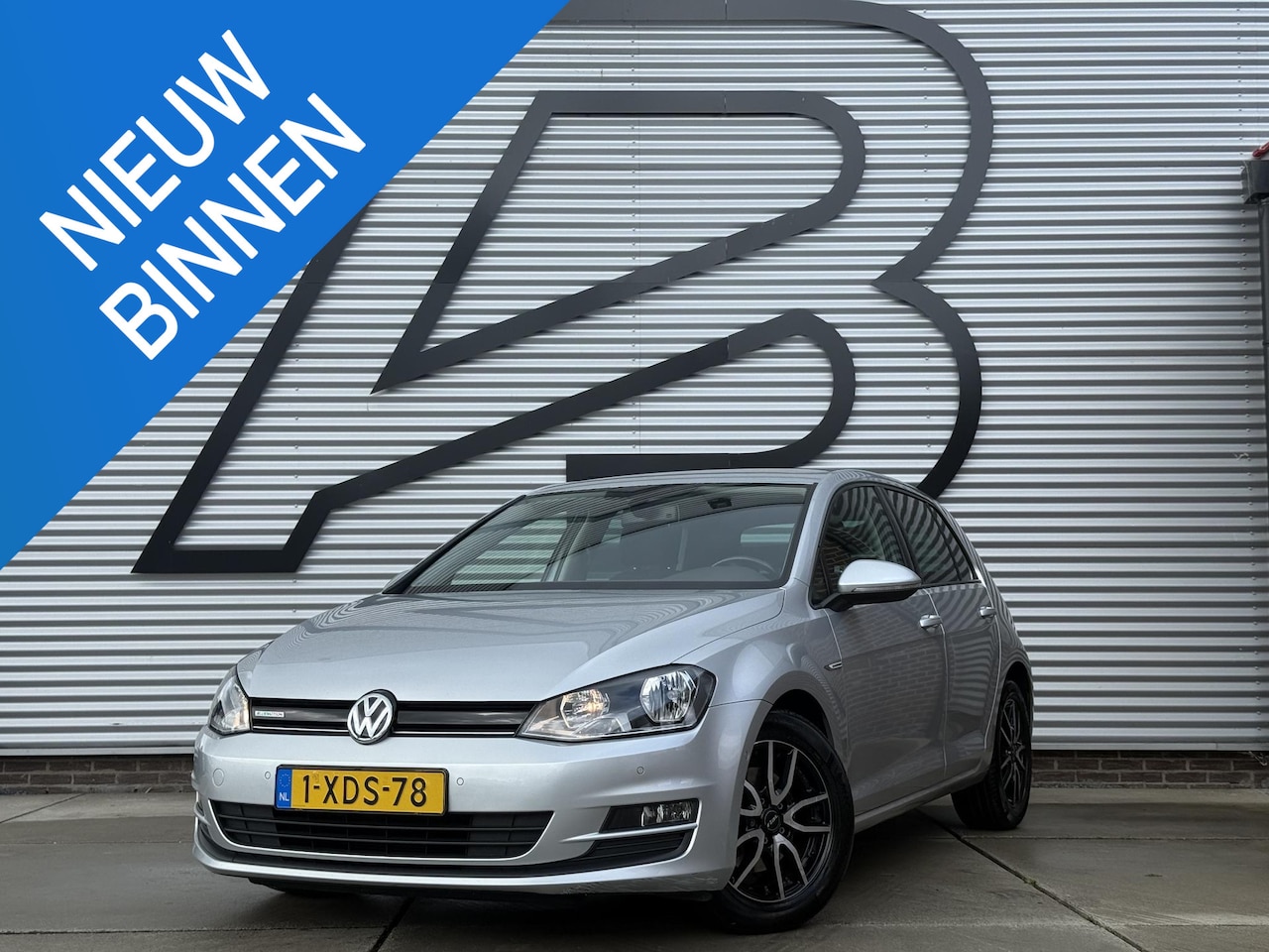 Volkswagen Golf - 1.6 TDI Highline BlueMotion 2e Eigenaar|Navi|Clima|Cruise|Trekhaak|PDC V+A|D-riem vv in 20 - AutoWereld.nl