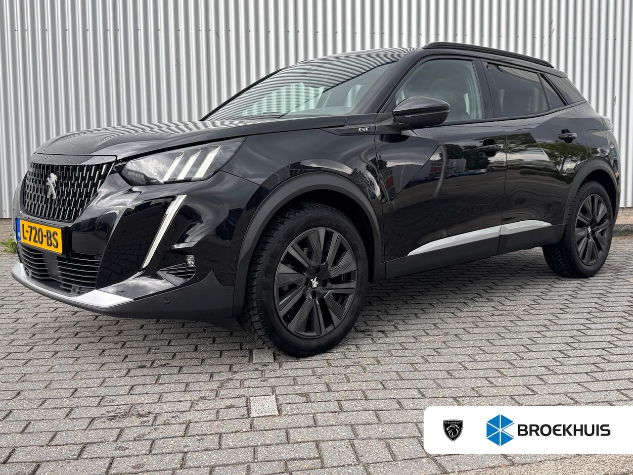 Peugeot 2008 - 1.2 155PK GT Automaat | Afneembare Trekhaak | Focal Premium Audio | Panoramadak | Alcantar - AutoWereld.nl