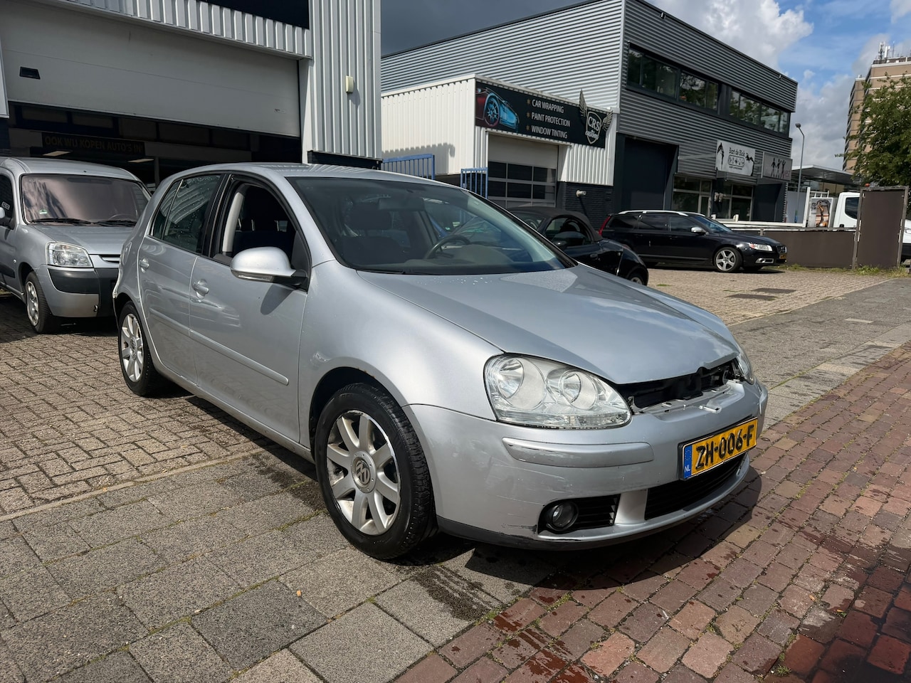 Volkswagen Golf - 1.6 Trendline 5 DEURS - AutoWereld.nl