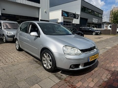 Volkswagen Golf - 1.6 Trendline 5 DEURS