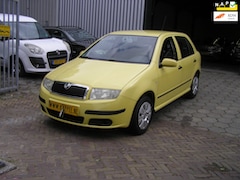 Skoda Fabia - 1.4-16V Ambiente apk