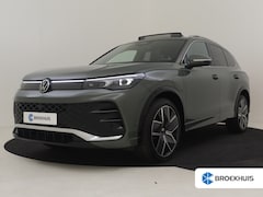 Volkswagen Tiguan - 1.5 eHybrid R-Line Edition 272Pk DSG/AUTO | Panorama-dak | Head-up display |Trekhaak uitkl
