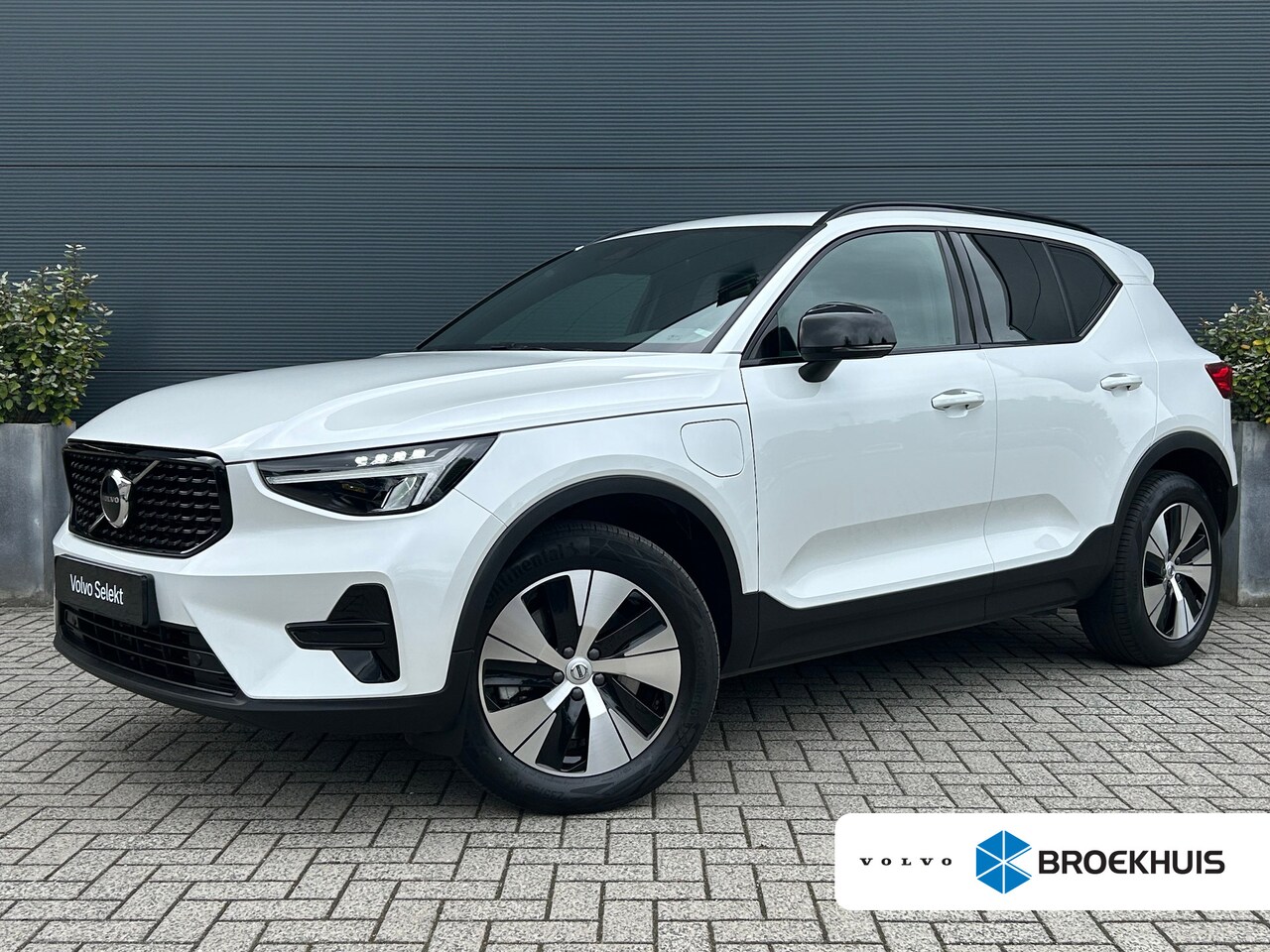 Volvo XC40 - 1.5 T4 Plug-in hybrid Ultimate Dark | Pano | Memory | Harman/Kardon | Pilot Assist | Stoel - AutoWereld.nl