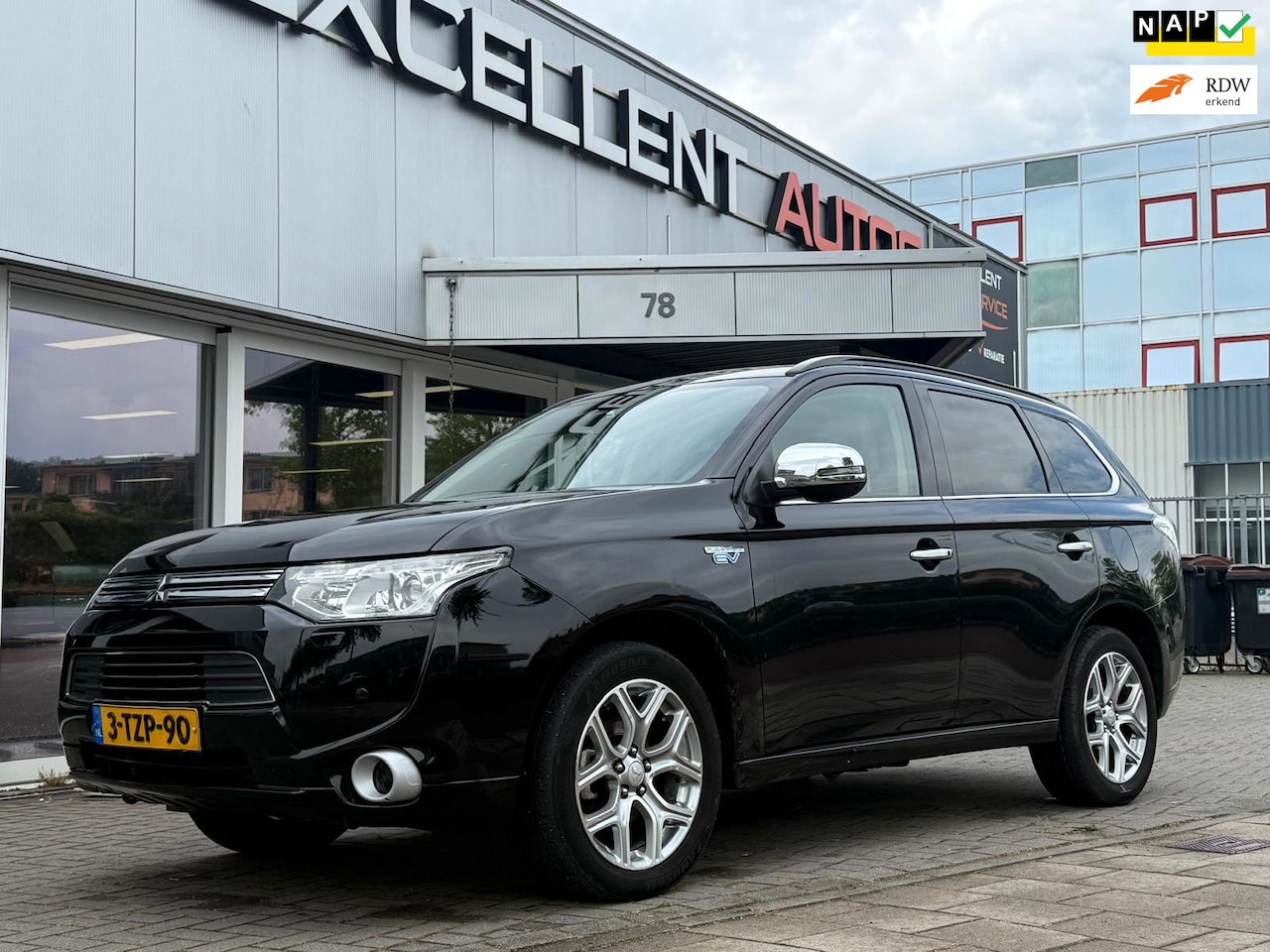 Mitsubishi Outlander - 2.0 PHEV instyle 2.0 PHEV Instyle - AutoWereld.nl