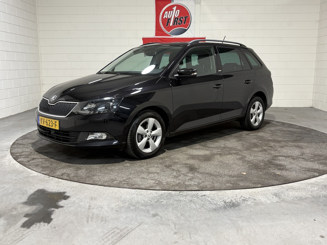 Skoda Fabia Combi - 1.2 TSI JOY 1.2 TSI JOY, Clima, Cruise, Parkeersensoren, Isofix, Lichtmetaal, Blue tooth, Radio, Telef - AutoWereld.nl