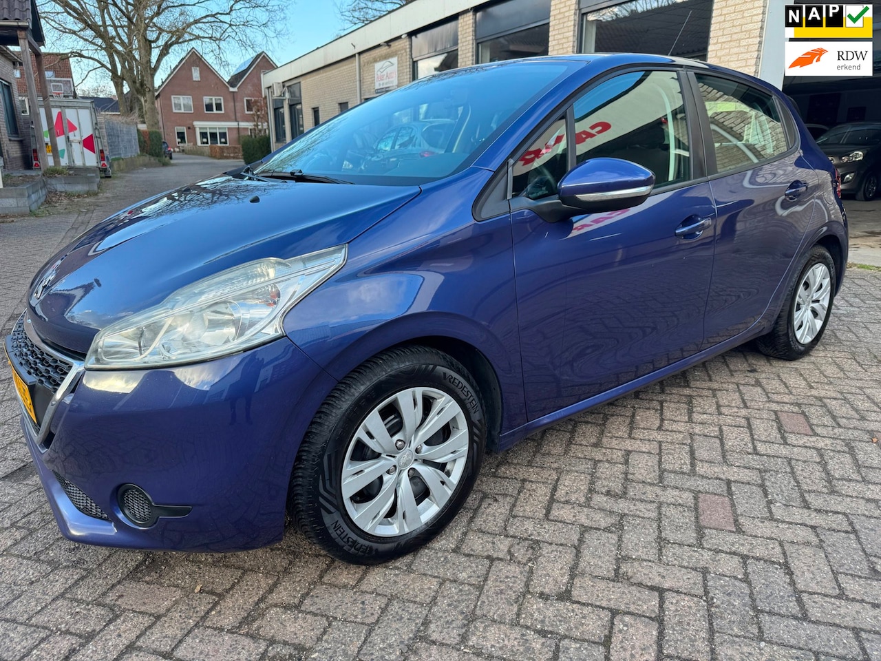 Peugeot 208 - 1.2 VTi Active AIRCO ORG 176985 KM NAP NW APK 1730 EURO HEEFT REKENING BIJ VOOR D.RIEM EN - AutoWereld.nl
