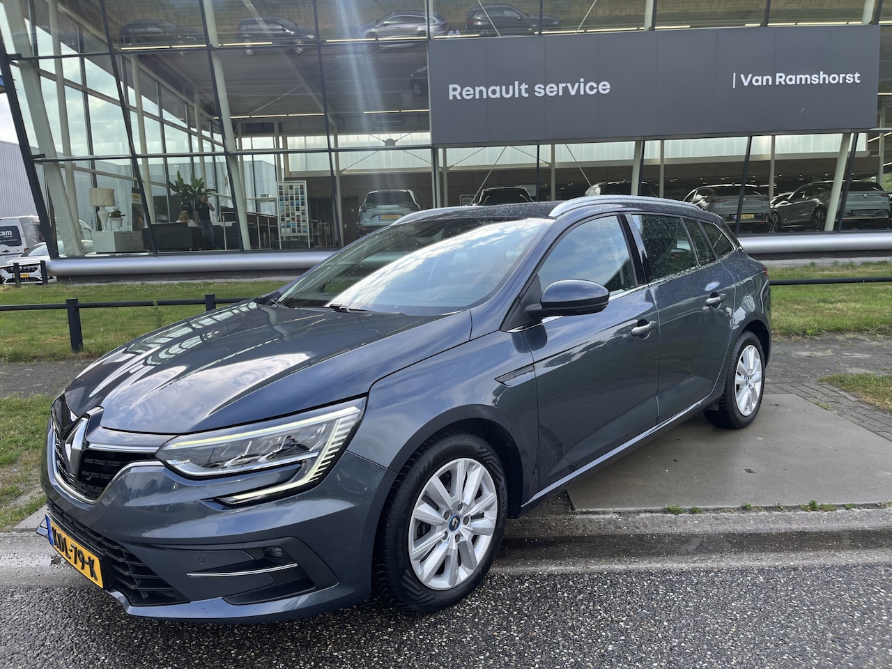 Renault Mégane E-Tech - Estate 1.6 Plug-In Hybrid 160PK Business / - AutoWereld.nl