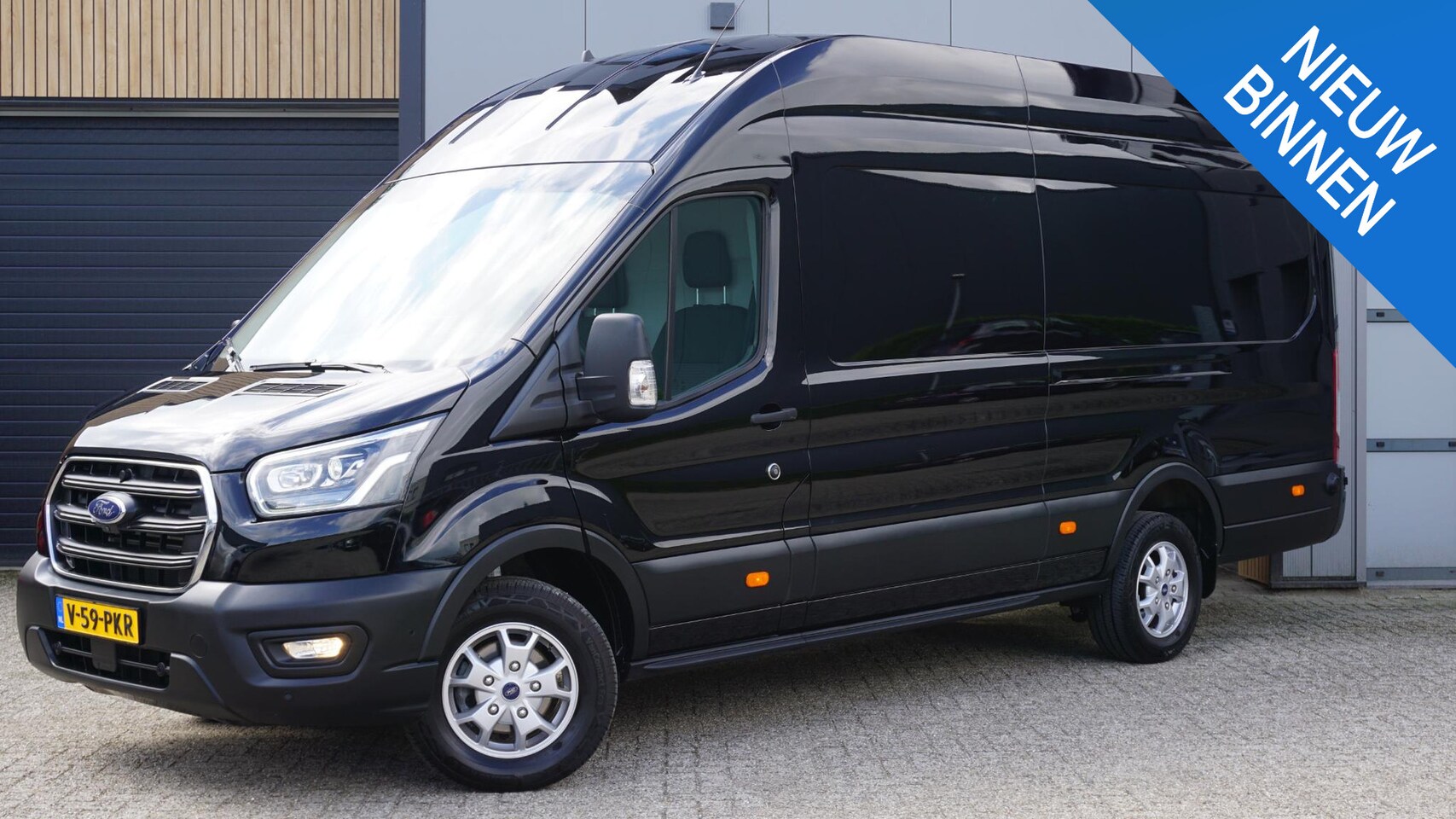 Ford Transit - 2.0 TDCI 170pk L4H3 Limited Automaat 3-Zits Xenon A-Camera Trekhaak 16inch LM 9509km! *Uni - AutoWereld.nl