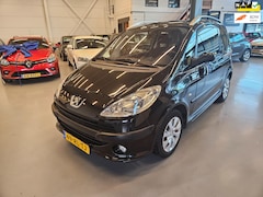 Peugeot 1007 - Gentry Automaat | Slechts 76.514 KM | Airco | Unieke Schuifdeuren | Zeer Netjes