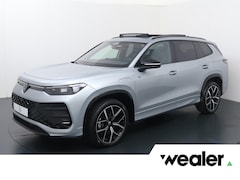 Volkswagen Tayron - 1.5 eHybrid R-Line Edition | 272 PK | SoH 97% | Trekhaak | Panoramadak | Area view 360 | M