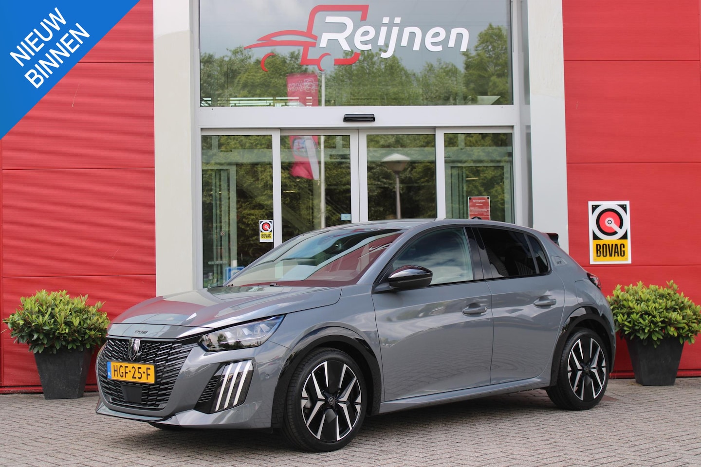 Peugeot 208 - 1.2 Hybrid 145PK AUTOMAAT GT | NAVIGATIE | DRAADLOZE APPLE CARPLAY/ANDROID AUTO | CAMERA V - AutoWereld.nl