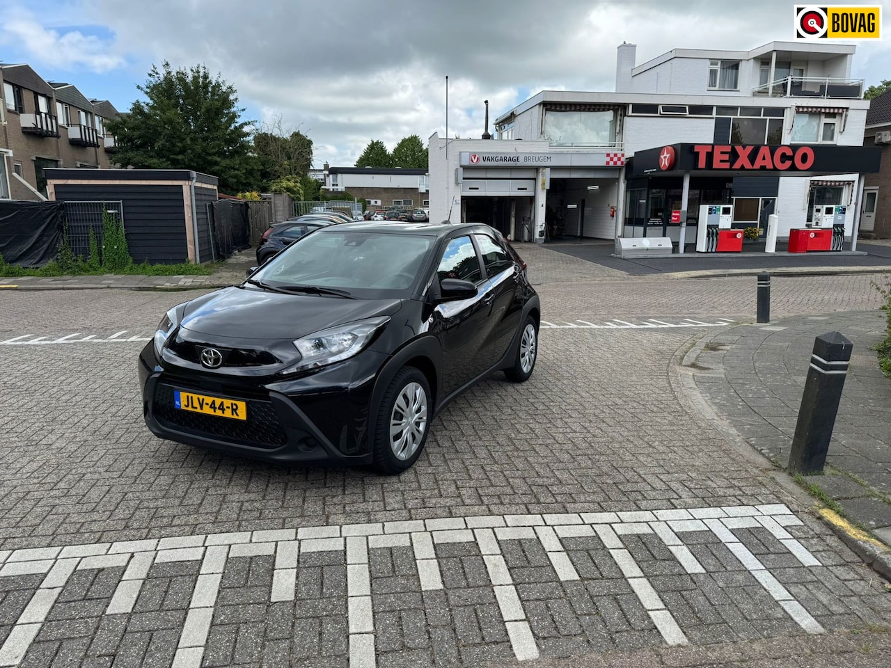 Toyota Aygo X - 1.0 VVT-i MT Play Keyless entry , climate controle - AutoWereld.nl