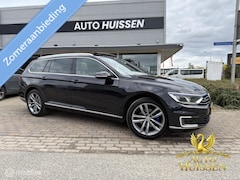 Volkswagen Passat Variant - 1.4 TSI GTE Highline Pano ACC Leer
