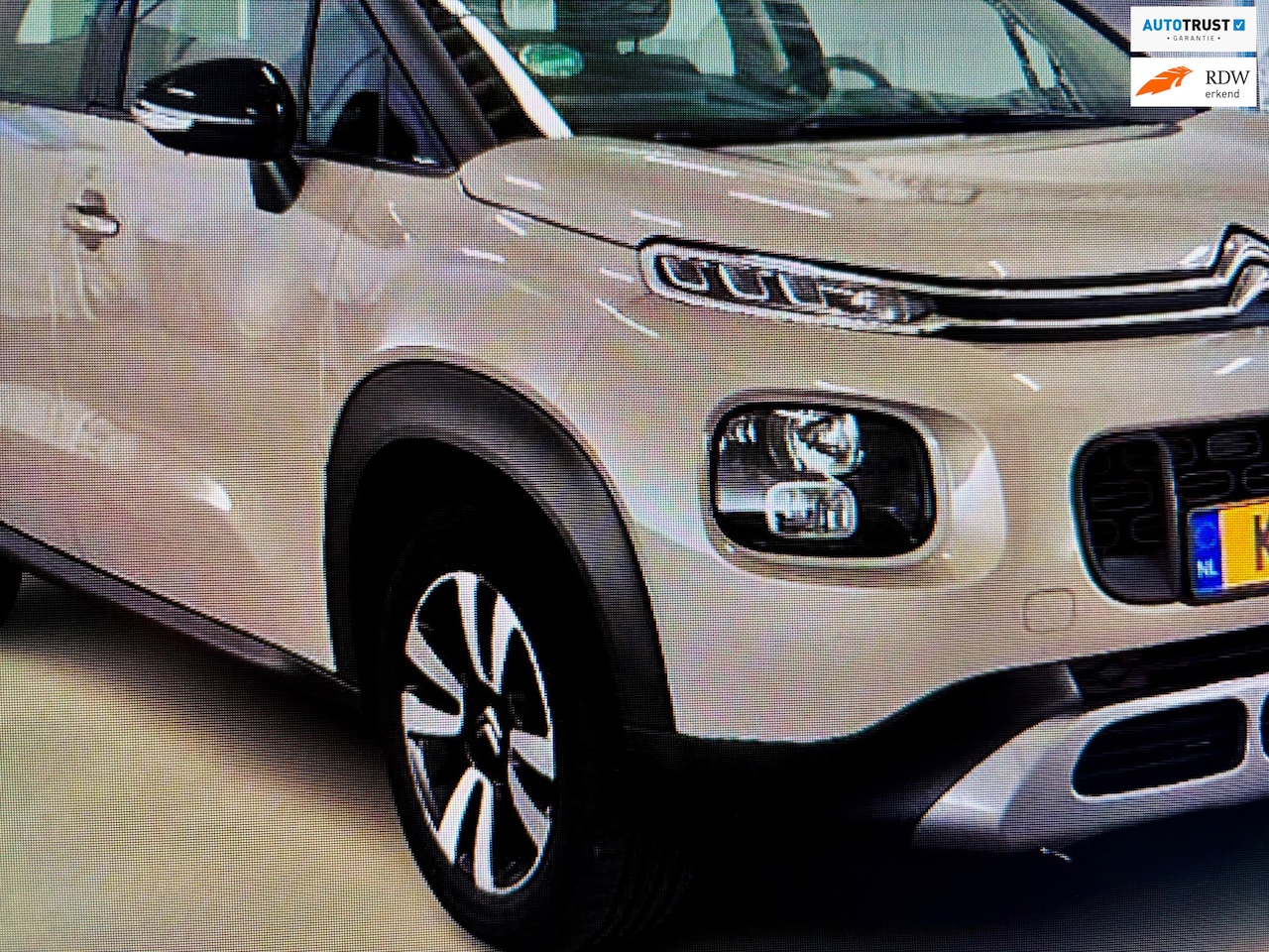 Citroën C3 Aircross - 1.2 Turbo 110pk S&S Shine Bj.17|AUTOMAAT|Pdc|DEALER ONDERHOUDEN !! - AutoWereld.nl