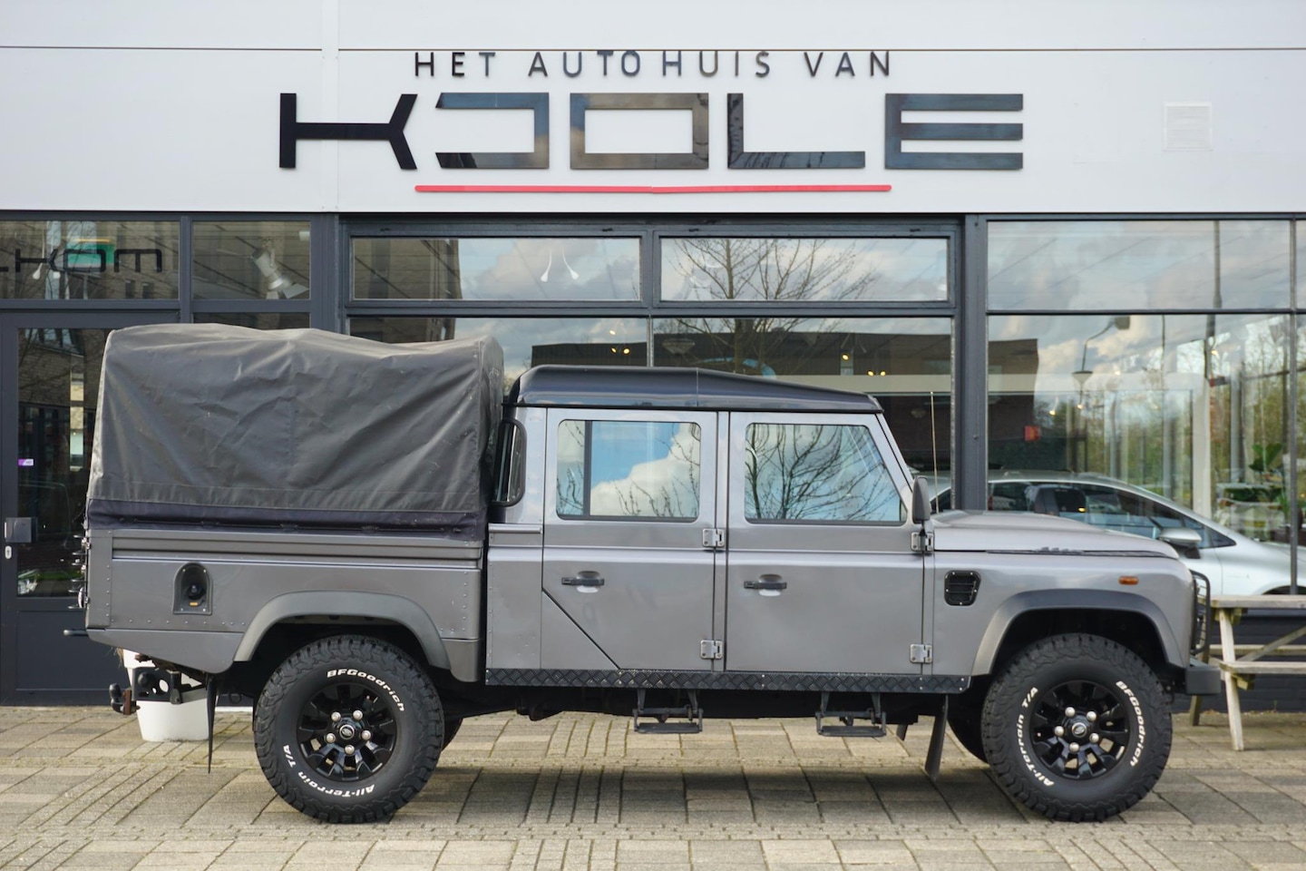 Land Rover Defender 130 - 2.2 D 130" S Crew Cab - AutoWereld.nl