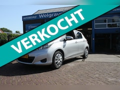 Toyota Yaris - 1.3 VVT-i Aspiration 1 eig. navi dealeronderhouden