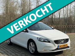 Volvo V40 - 1.6 T3 Kinetic 2e eigenaar dealer onderhouden airco navigatie cruis control parkeer sensor
