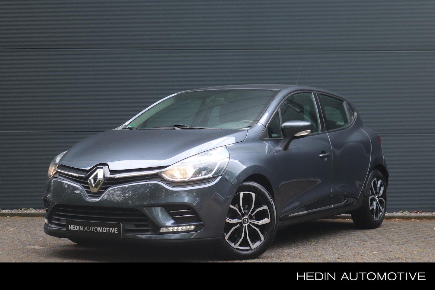 Renault Clio - 0.9 TCe Zen | Navigatie| Airco | Bluetooth | Cruise Control | LM Velgen - AutoWereld.nl