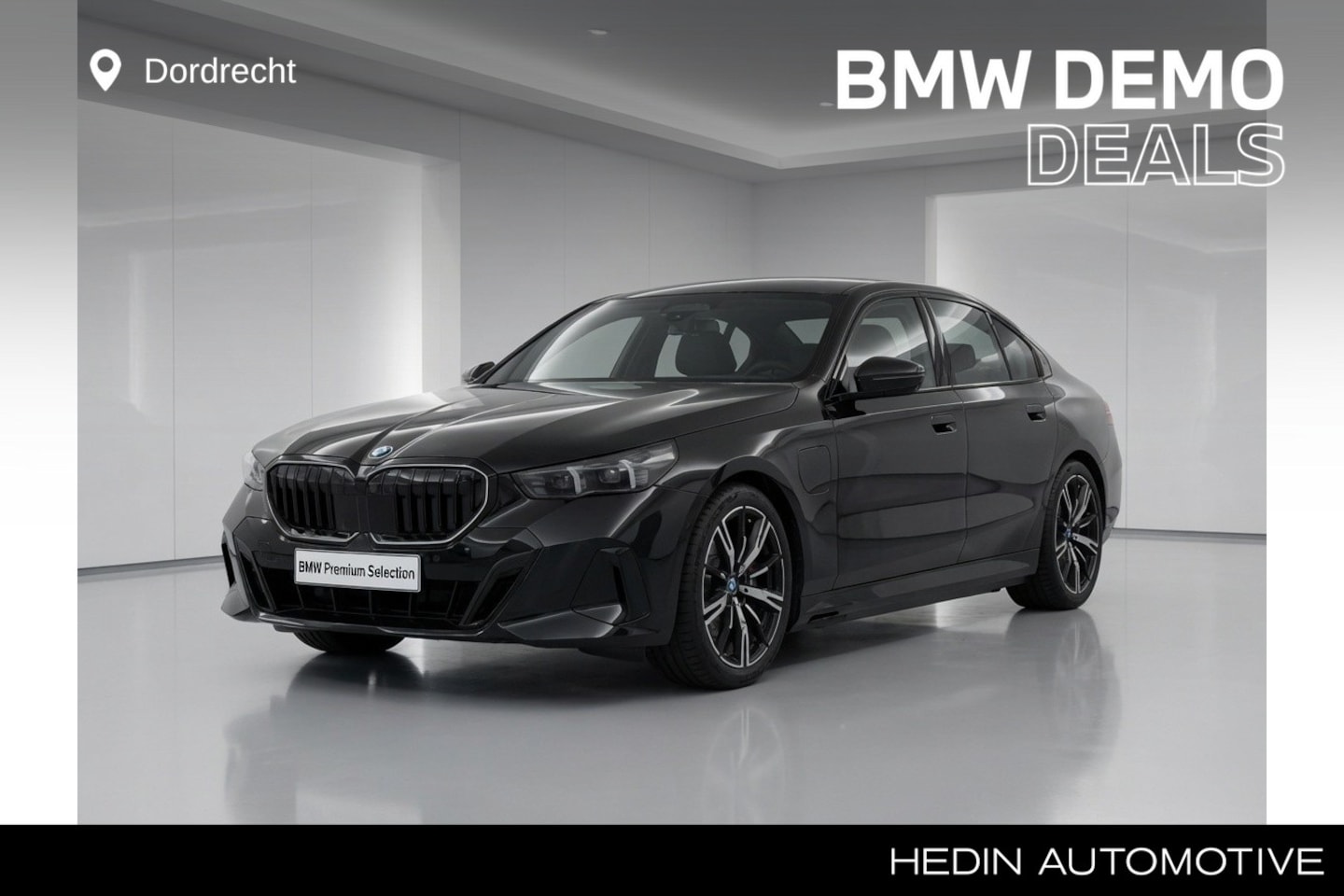 BMW 5-serie - 530e M-Sport Pro | Pano | 20" | Trekhaak | Comfortzetels | Verwacht mei | Nu 79.895,- - AutoWereld.nl