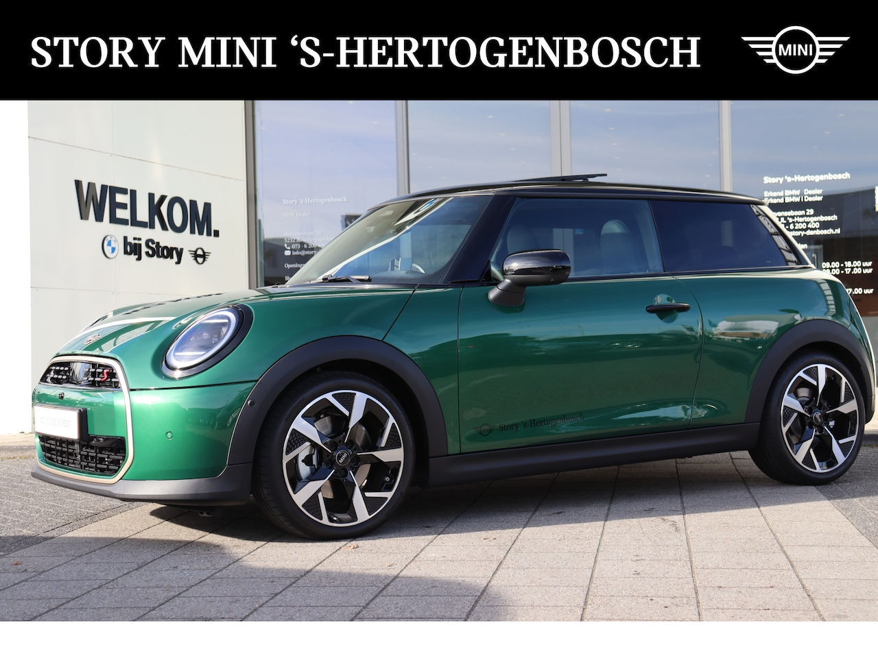 MINI 3-Deurs - Hatchback Cooper S Automaat / Favoured / Pakket XL / 18" Slide Spoke 2-tone - AutoWereld.nl