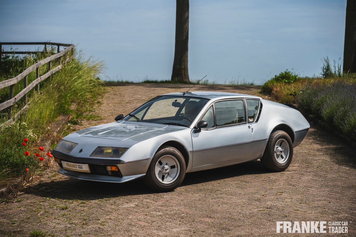 Renault Alpine - A 310 2.7 V6 - AutoWereld.nl