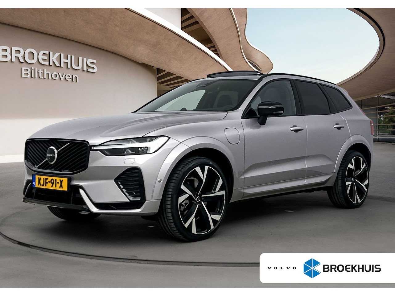 Volvo XC60 - T8 Ultra Dark Executive Edition Alarm|Extra getint glas|Gelamineerde zijruiten|Sierpaneel - AutoWereld.nl