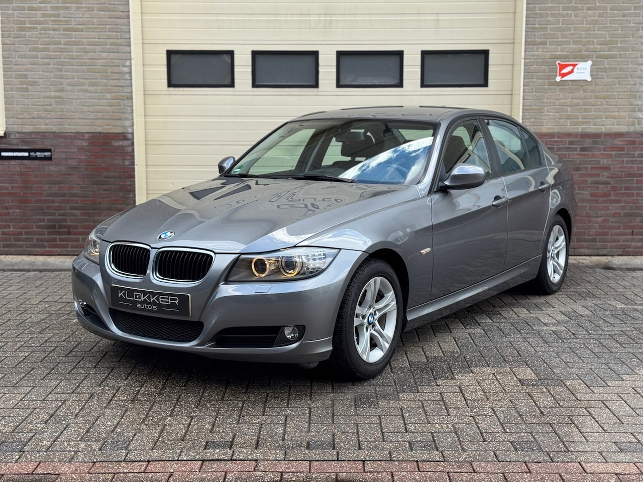 BMW 3-serie - 320i Luxury Line Navi|Leder|PDC|Clima|Cruise - AutoWereld.nl