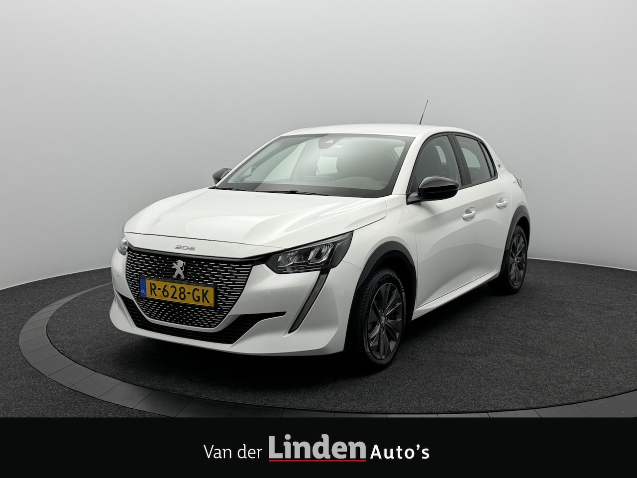Peugeot e-208 - EV Active Pack 50 kWh 3-Fase SOH 94,2% | Navigatie | Carplay&Android | Cruise - AutoWereld.nl