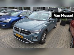 Volkswagen T-Roc - 1.5 TSI Life Business | 150 PK | Climatronic (Automatische Airco) | Parkeersensoren | Trek