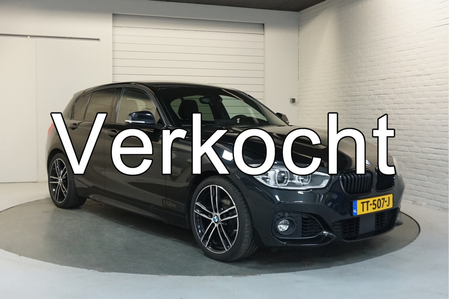 BMW 1-serie - 118i Dealeronderhouden | M-Pakket | Harman Kardon | Carplay | 118 - AutoWereld.nl