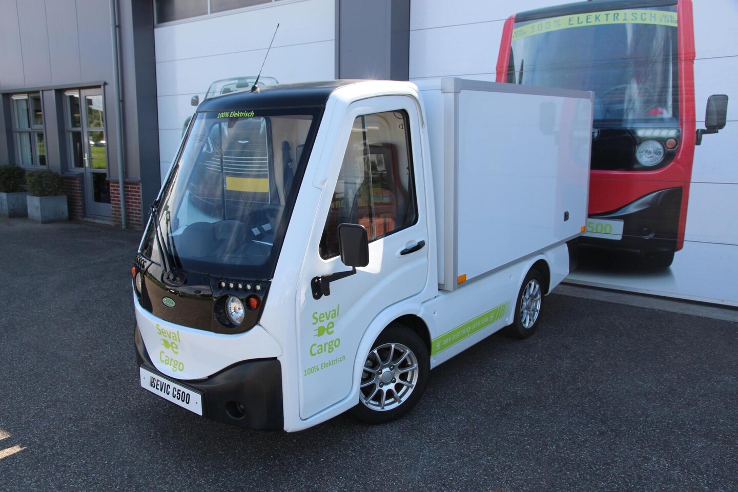 Cenntro Metro - C500 | Budget box | Lead Acid | Range 60 km - AutoWereld.nl