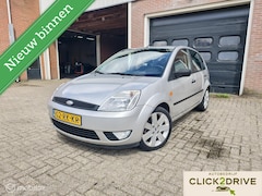 Ford Fiesta - 1.4 Automaat, Airco, NAP, voorruitverwarming