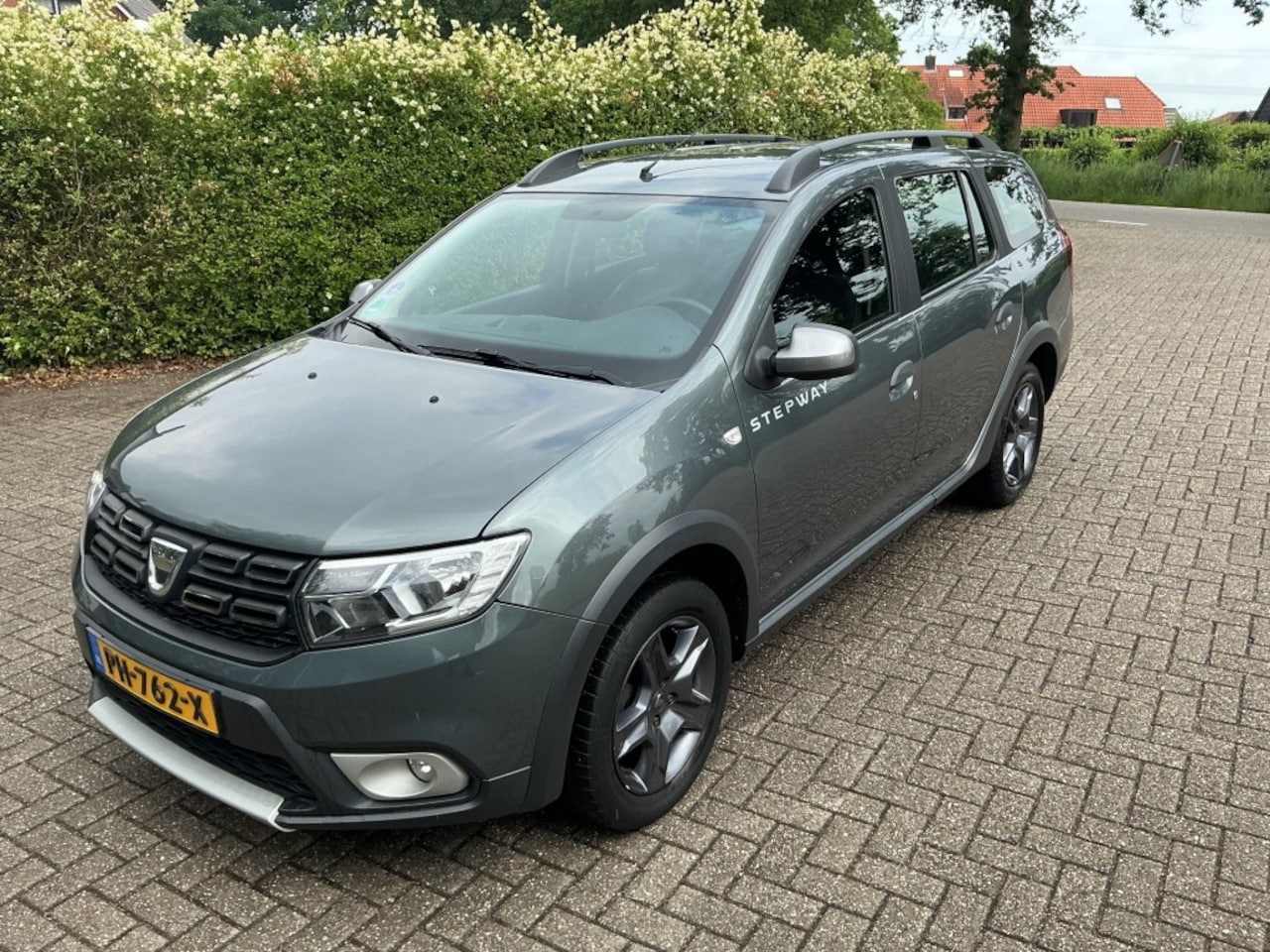 Dacia Logan MCV - 0.9 TCE STEPWAY LOGAN MCV - AutoWereld.nl