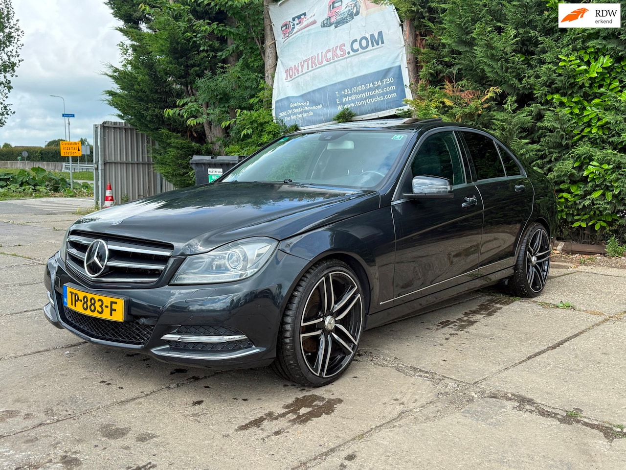 Mercedes-Benz C-klasse - 300 CDI V6 4M AMG Schuifdak I Distronic I Start niet! I Xenon - AutoWereld.nl
