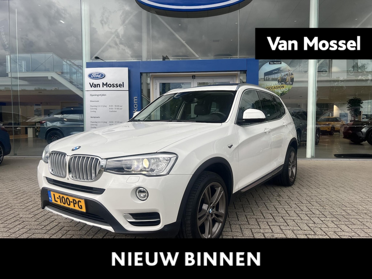 BMW X3 - xDrive28i Centennial High Executive | Head-up | Panoramadak | Camera voor+achter | Elek. A - AutoWereld.nl