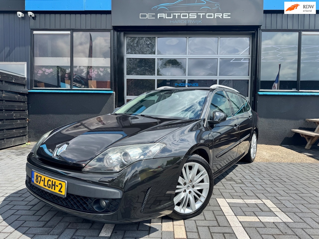 Renault Laguna Estate - 2.0 16V GT Line 2e Eig 4 Control navi Airco Cruise Alcantara Zeer mooie Auto!!! - AutoWereld.nl