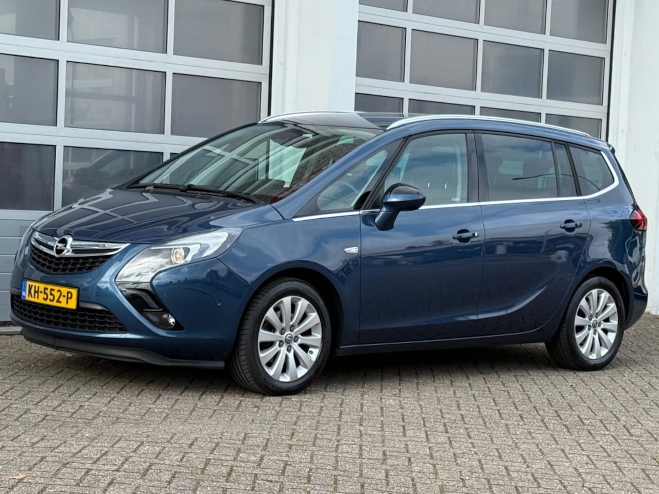 Opel Zafira Tourer - 1.4 Turbo 140PK Innovation 7-Pers Aut. Navi Camera Trekhaak - AutoWereld.nl