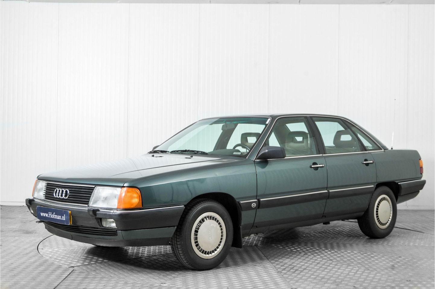 Audi 100 - Turbodiesel 5 cylinder . - AutoWereld.nl